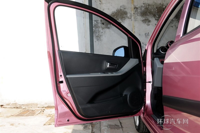 2013款 1.0L 手動(dòng)20周年限量版