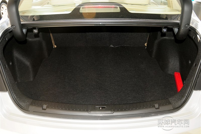 2014款 2.0L 手動舒適型