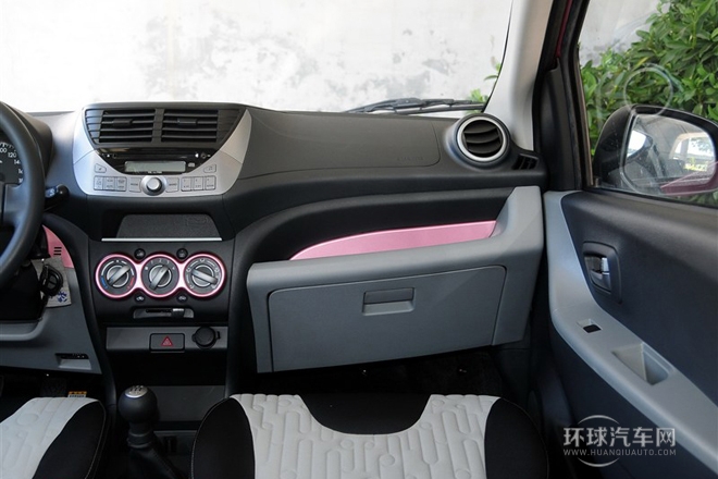 2013款 1.0L 手動20周年限量版