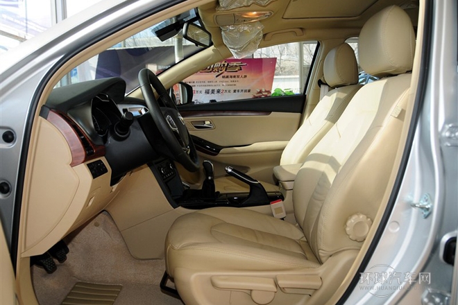 2014款 2.0L 手動舒適型