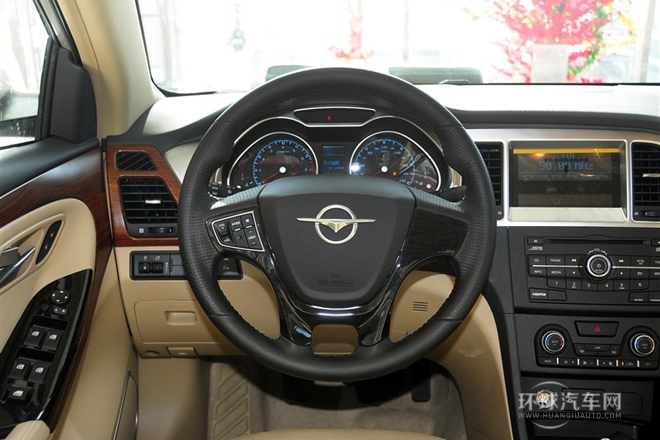 2014款 2.0L 手動舒適型