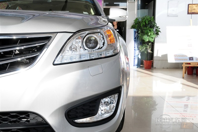 2014款 2.0L 手動舒適型