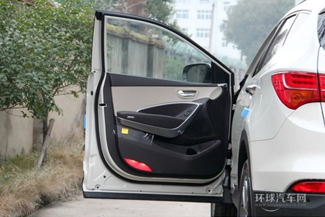 2013款 改款 3.0L 四驅(qū)舒適導(dǎo)航版 歐IV