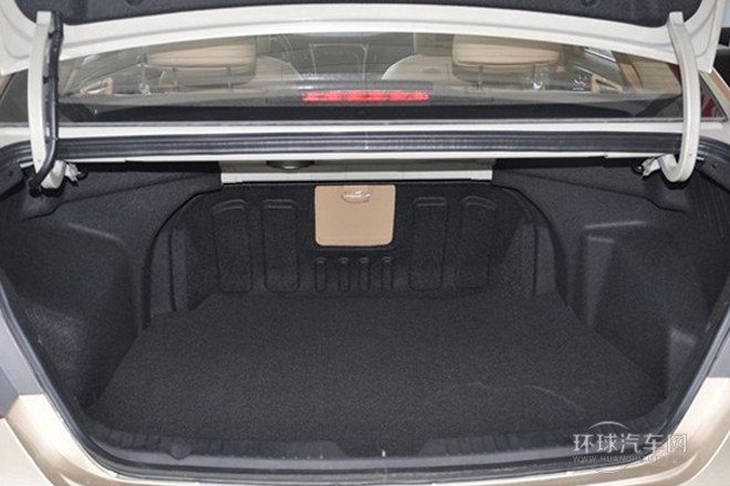 2013款 2.0L 自動時尚版