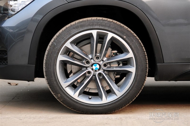 2013款 sDrive18i 運(yùn)動(dòng)設(shè)計(jì)套裝