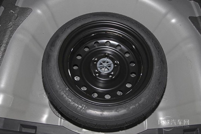 2013款 2.0L 自動(dòng)領(lǐng)先版