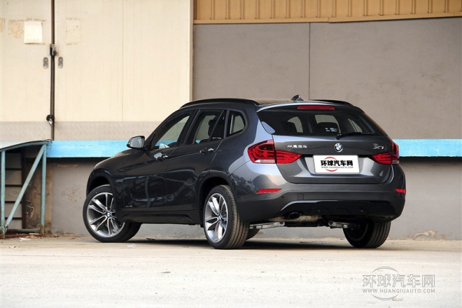 2013款 sDrive18i 運(yùn)動(dòng)設(shè)計(jì)套裝