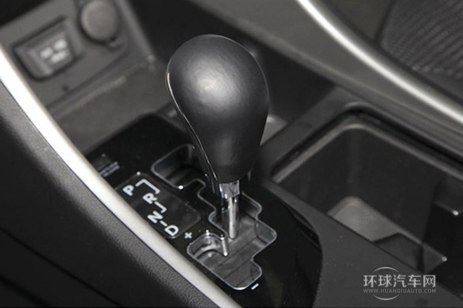 2013款 2.0L 自動領先版