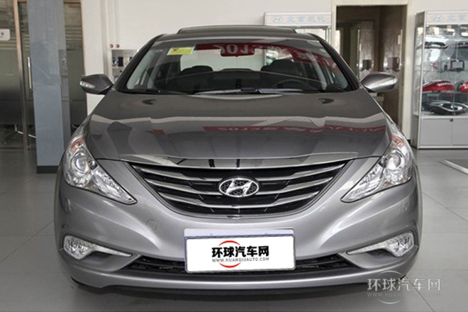 2013款 2.0L 自動(dòng)領(lǐng)先版