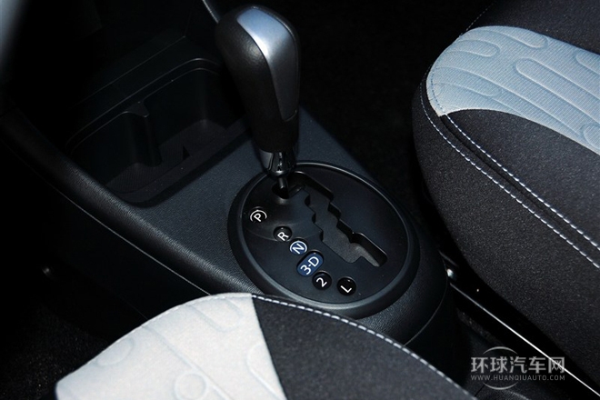 2013款 1.0L 自動豪華型