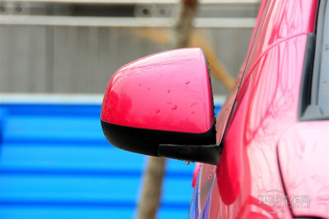 2013款 1.0L 自動豪華型