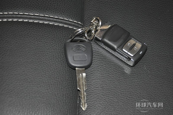 2011款 2.4L 四驅(qū)精英豪華版