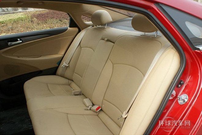 2014款 2.0L 自動豪華版