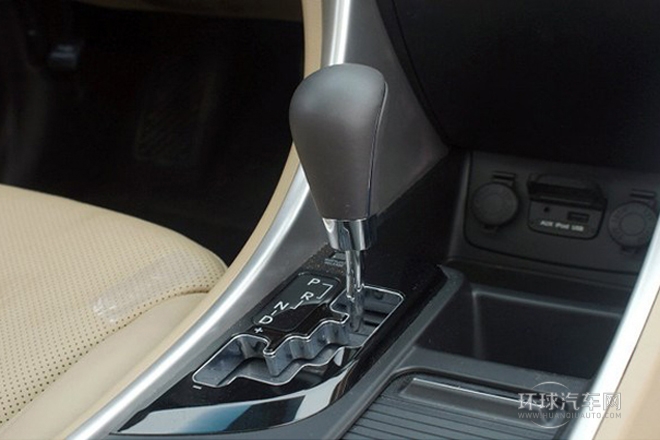 2014款 2.0L 自動豪華版