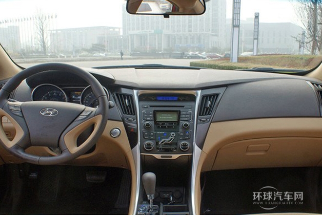 2014款 2.0L 自動(dòng)豪華版