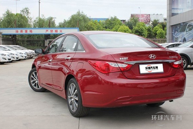 2014款 2.0L 自動豪華版