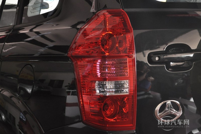 2011款 2.4L 四驅精英豪華版