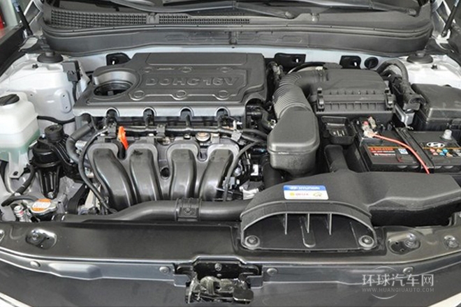 2013款 2.0L 自動尊貴版