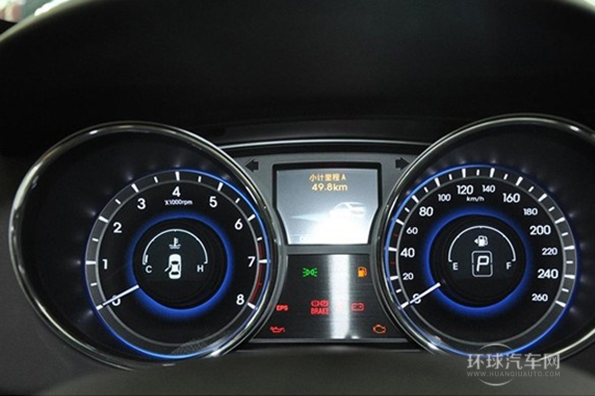 2013款 2.0L 自動尊貴版