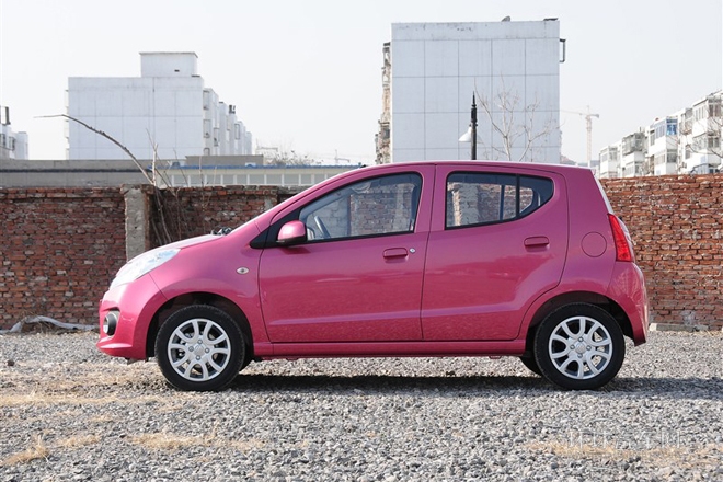 2013款 1.0L 手動豪華型