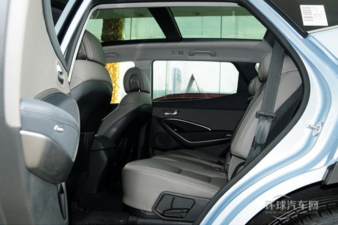 2013款 2.2T 四驅旗艦版 7座