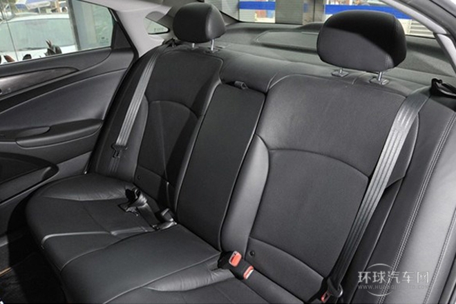 2013款 2.0L 自動至尊版