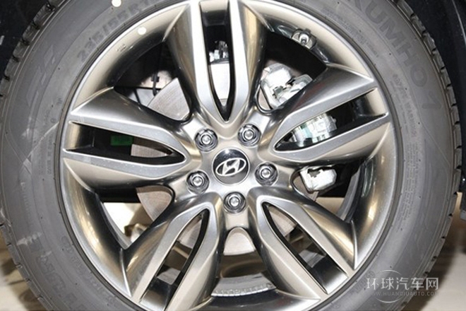 2013款 2.2T 四驅(qū)尊享版 7座