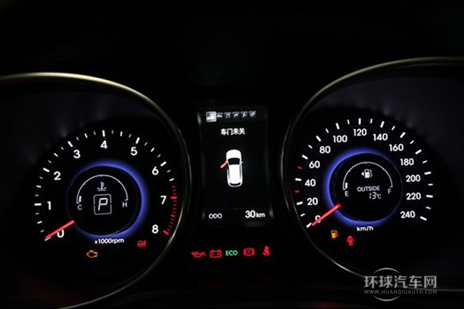 2013款 2.2T 四驅(qū)尊享版 7座