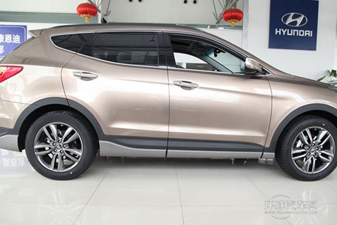 2013款 2.2T 四驅尊享版 7座