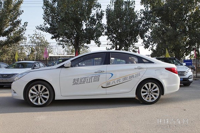 2013款 2.0L 自動頂級版