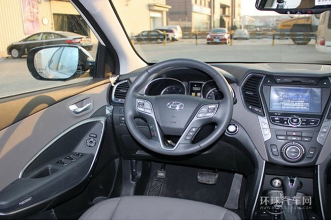 2013款 2.2T 四驅(qū)豪華版 7座