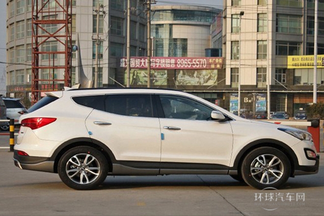 2013款 2.2T 四驅豪華版 7座