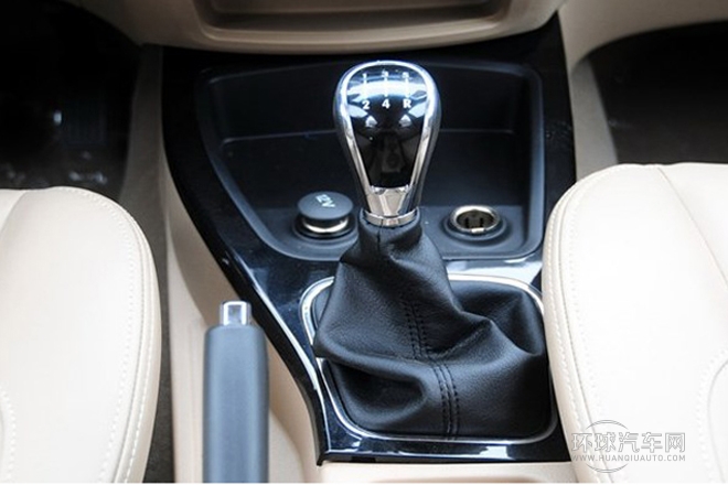 2014款 1.5L S 豪華型