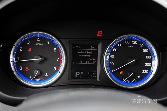 2014款 1.6L CVT兩驅(qū)進(jìn)取型