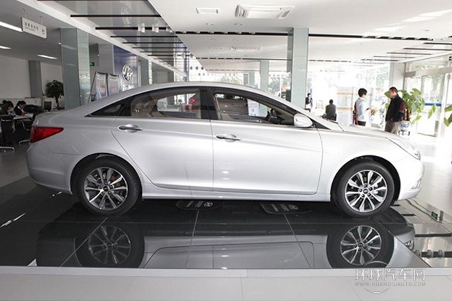 2013款 2.4L 自動領先版 國IV