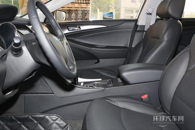 2013款 2.4L 自動豪華版 國IV