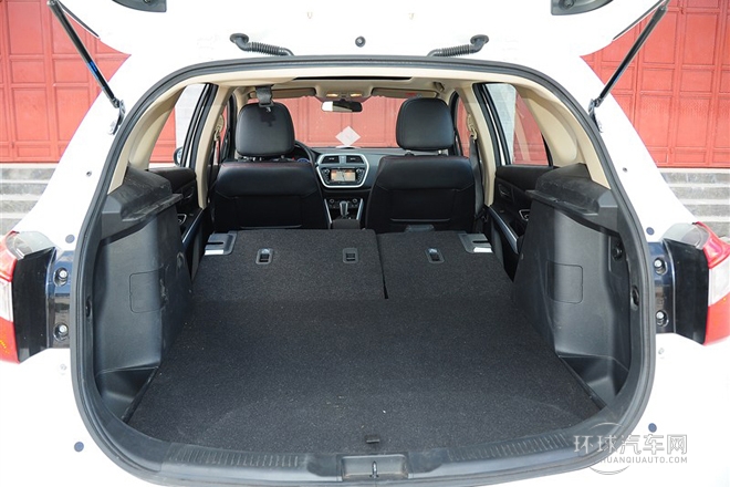 2014款 1.6L CVT四驅尊貴型