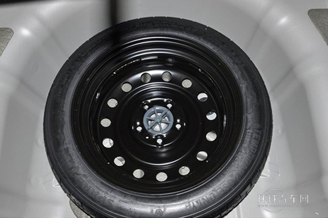 2013款 2.4L 自動尊貴版 國IV