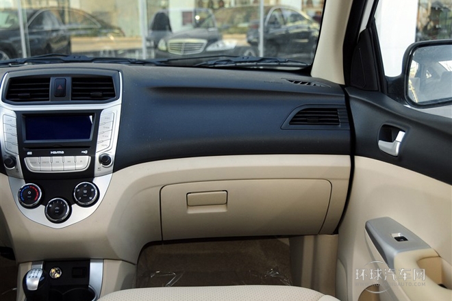 2014款 1.5L 手動標準型