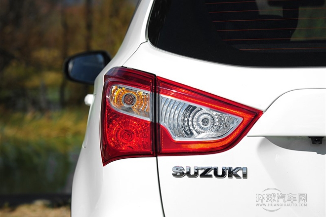 2014款 1.6L CVT四驅(qū)尊貴型