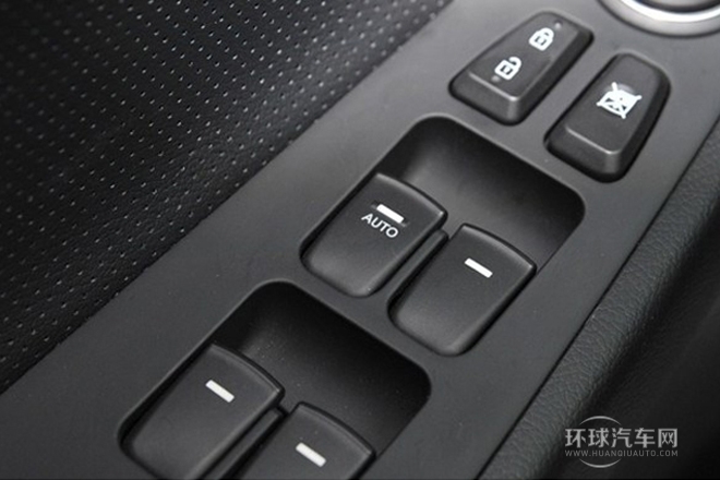 2013款 2.4L 自動尊貴版 國IV