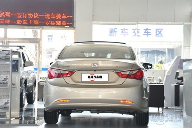 2013款 2.4L 自動尊貴版 國IV