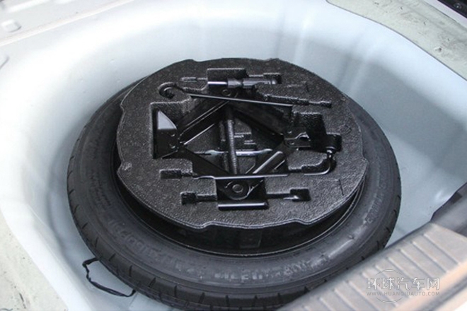 2013款 2.4L 自動(dòng)頂級(jí)版 國(guó)IV