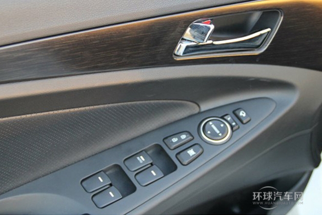 2013款 2.4L 自動頂級版 國IV