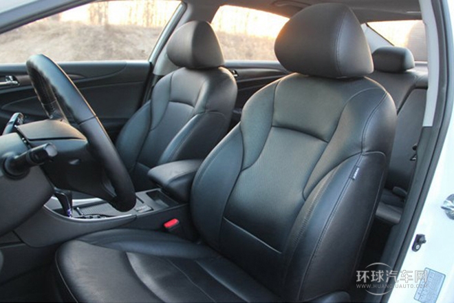 2013款 2.4L 自動(dòng)頂級(jí)版 國IV