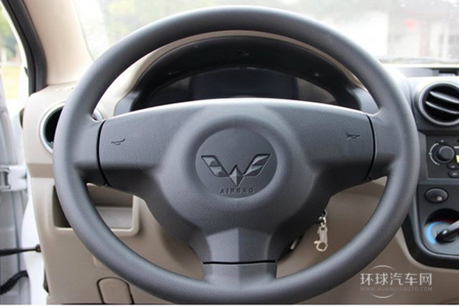 2013款 1.5L舒適型L2B