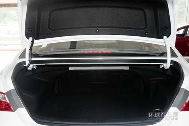 2013款 2.4L 自動領先版 國V