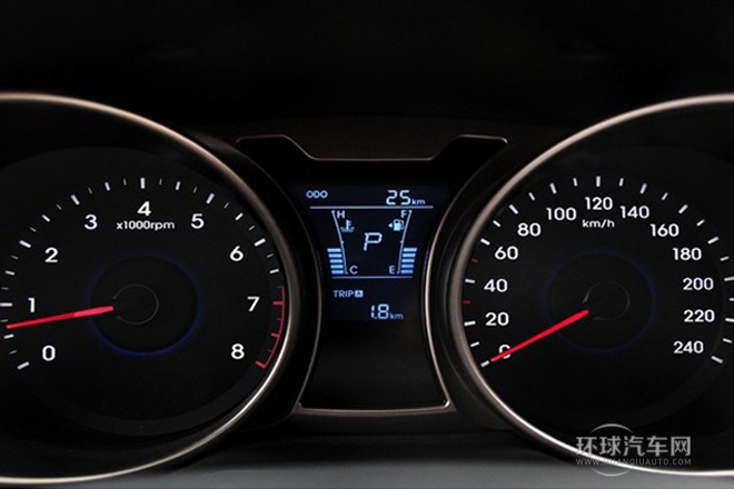 2011款 1.6L 自動(dòng)尊享版