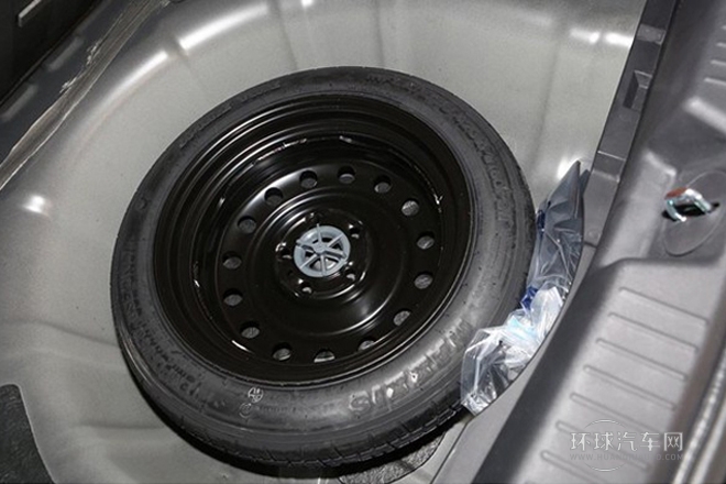 2013款 2.4L 自動豪華版 國V