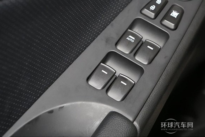 2013款 2.4L 自動豪華版 國V